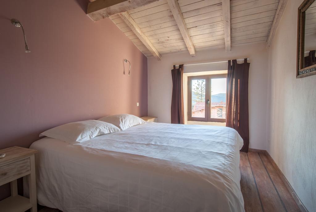 Locations Calenzana Apartment Bagian luar foto