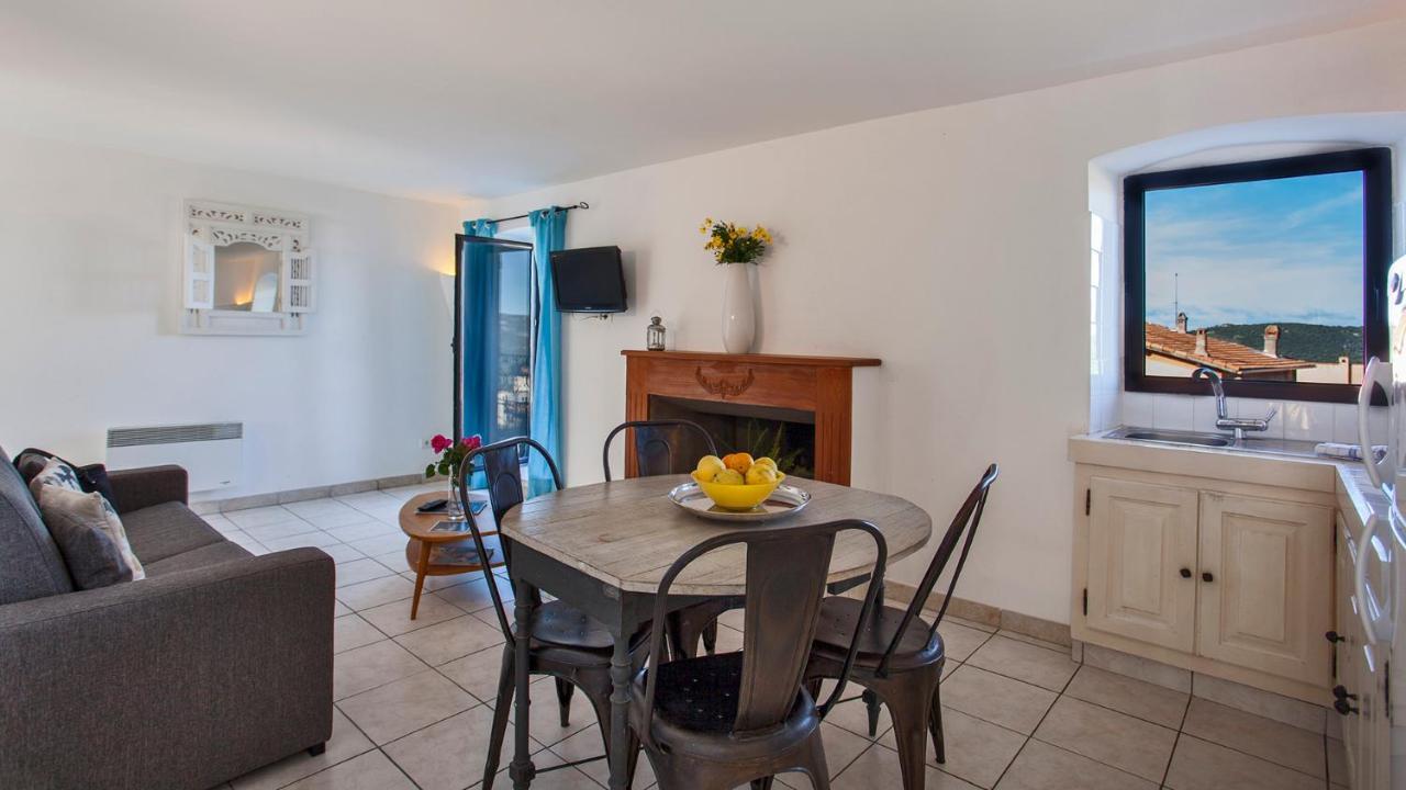 Locations Calenzana Apartment Bagian luar foto