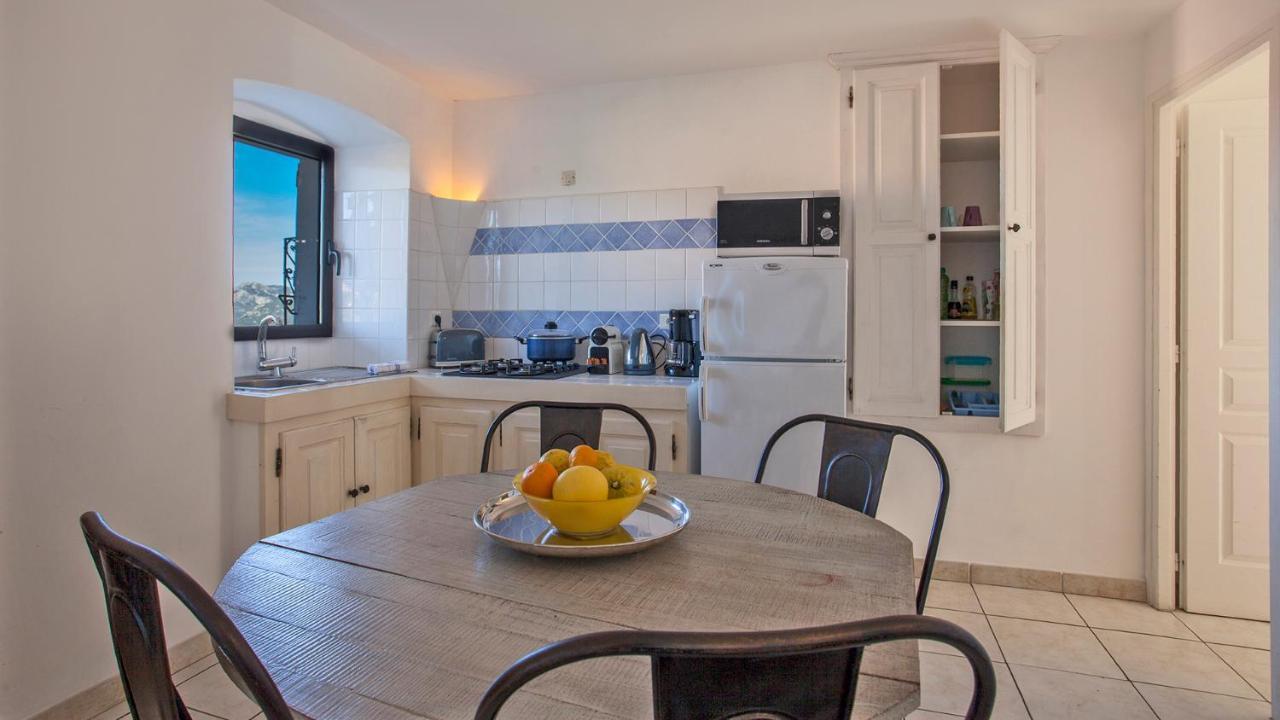 Locations Calenzana Apartment Bagian luar foto